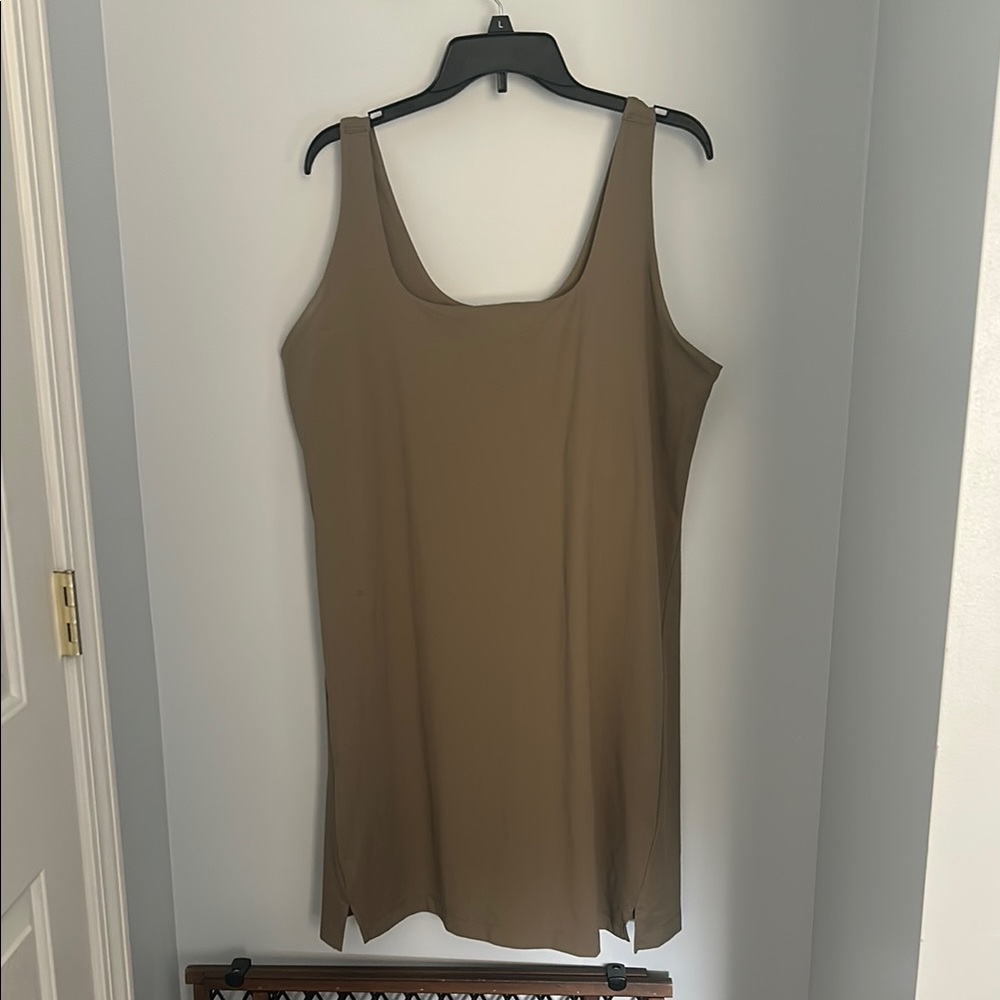 Old Navy green athletic dress